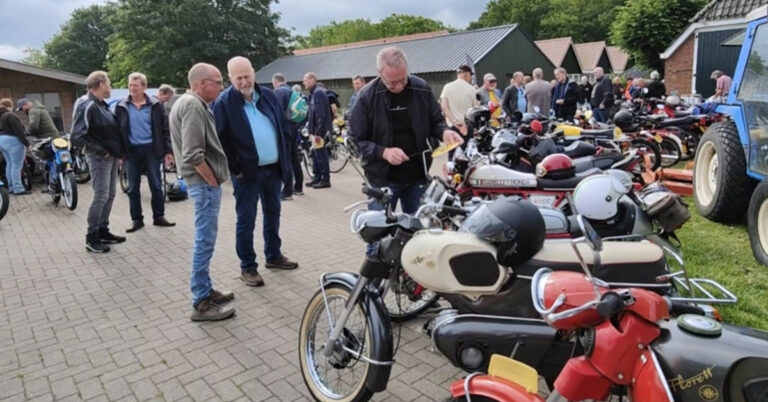 Brommertoertocht en brommers kieken groot succes!!