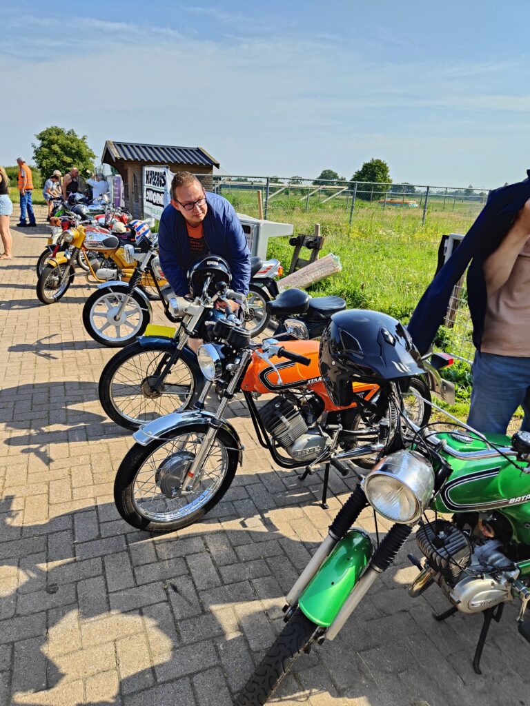 Brommertocht en brommers kieken – zaterdag 27 juni